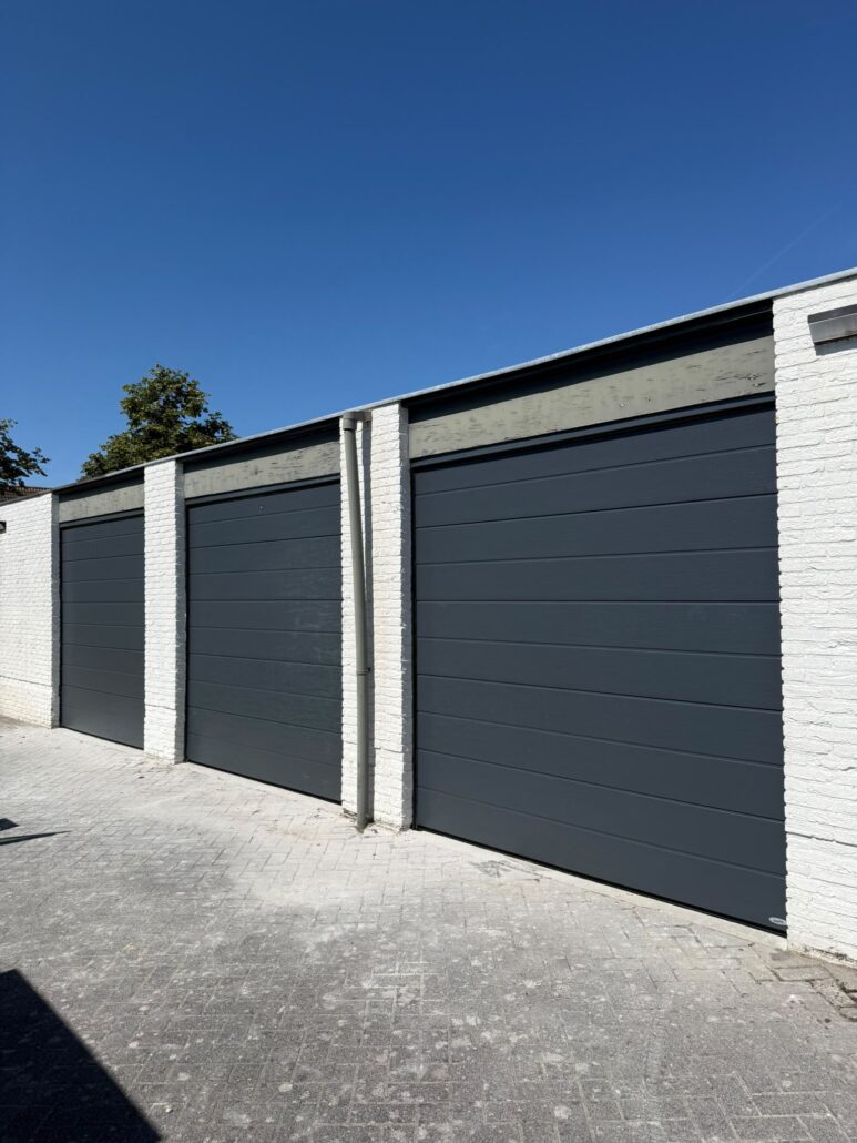 Sectionaaldeuren – ISO20 – RAL7016