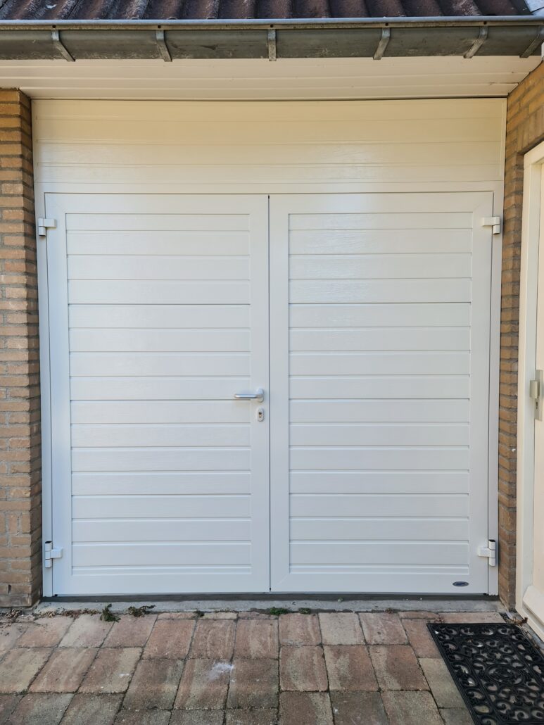 Duoport – Woodgrain – Horizontaal smal – RAL9016