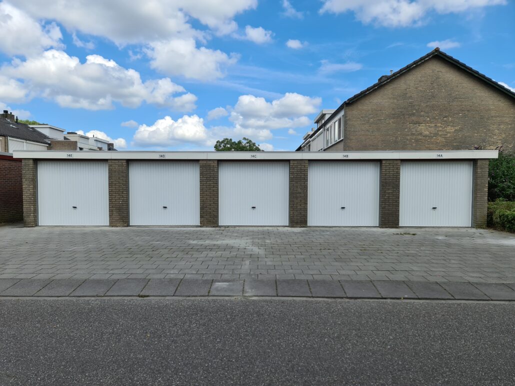 Kanteldeuren – Model Rees – RAL9016