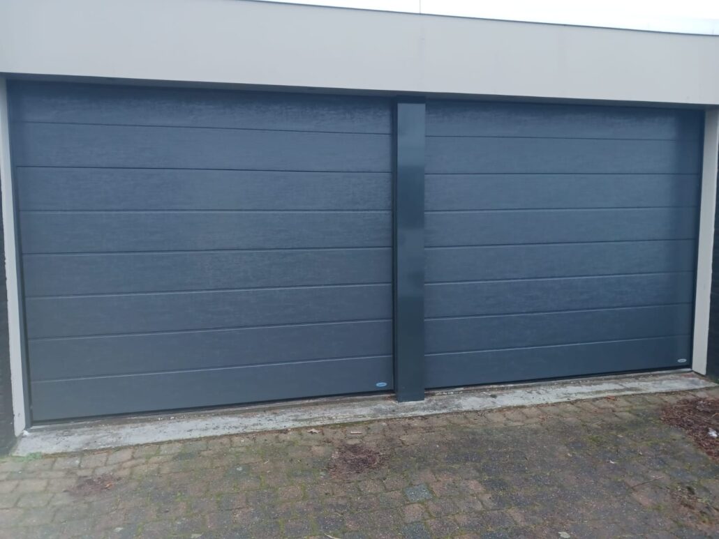 Sectionaaldeur duo – Woodgrain – Horizontaal breed – RAL7016