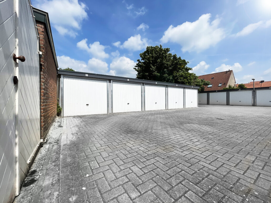 Kanteldeuren – garageboxen